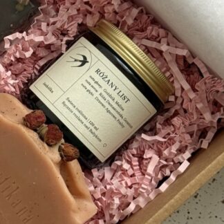 RÓŻANY LIST – świeca sojowa